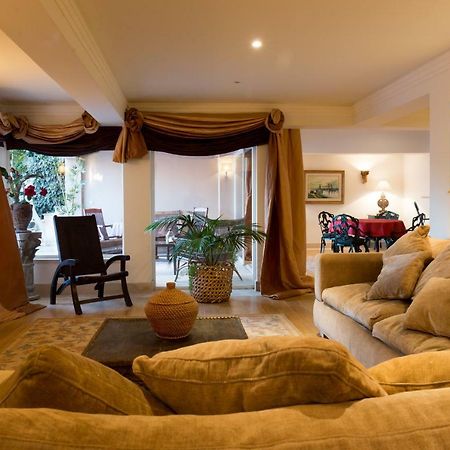Apartamento Com Piscina Cruz Quebrada Ngoại thất bức ảnh